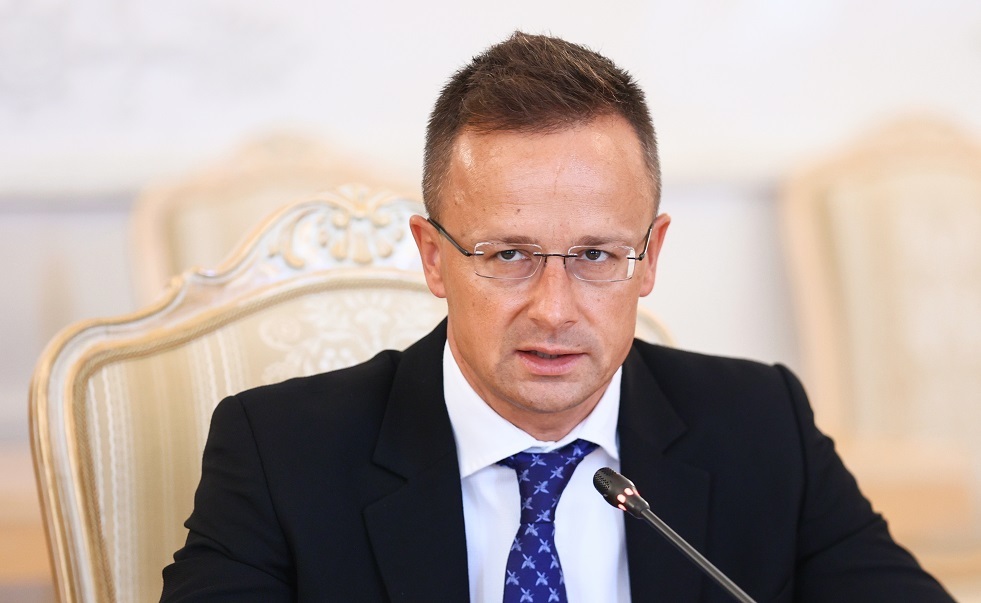 وزير خارجية هنغاريا: أوروبا لا تحتاج نصائح بروكسل بل لرفع الحظر على النفط والغاز من روسيا