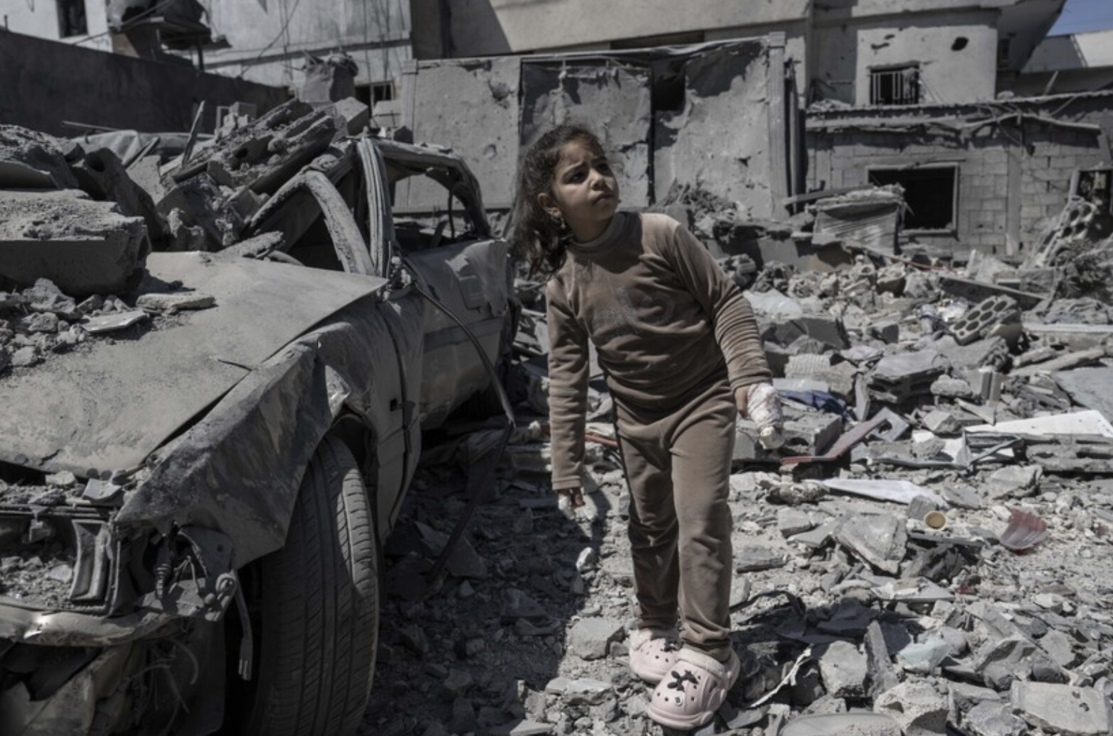 الصحة اللبنانية: 45 قتيلا و156 جريحا اليوم والحصيلة الإجمالية تتجاوز 1400 قتيلا