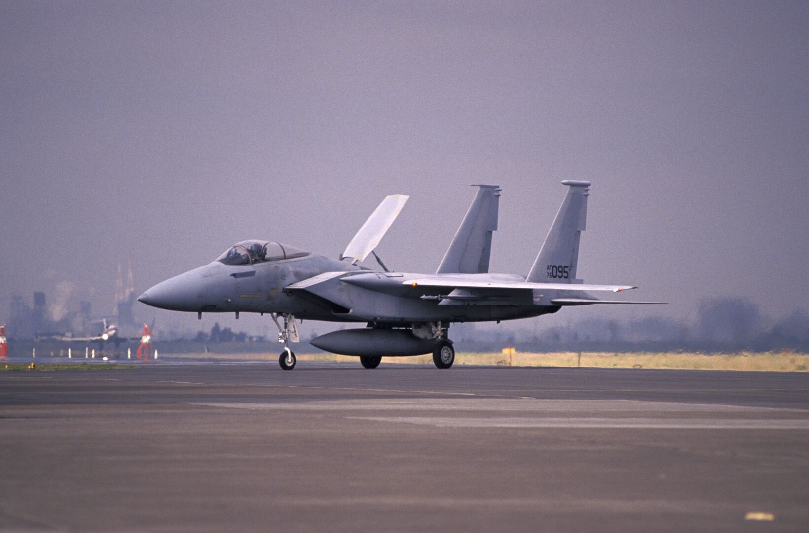 أكسيوس: القوات الأمريكية أنقذت ثاني فرد من طاقم طائرة إف-15 التي أسقطت في إيران