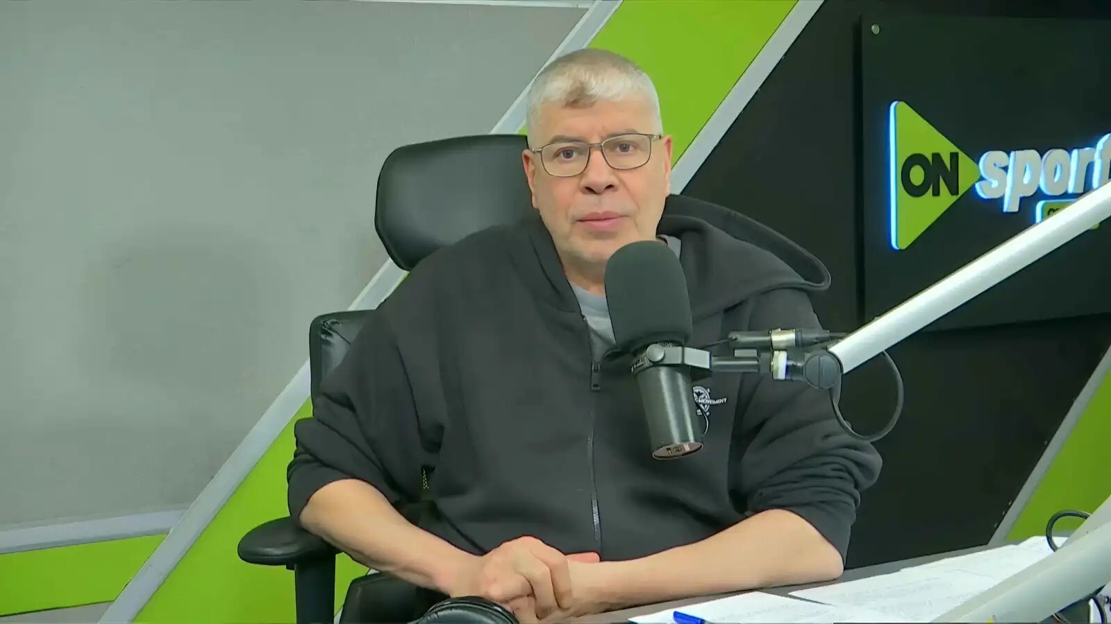 "اتخذوا قرارا لا يصدقه عقل".. شوبير ينتقد إدارة الأهلي