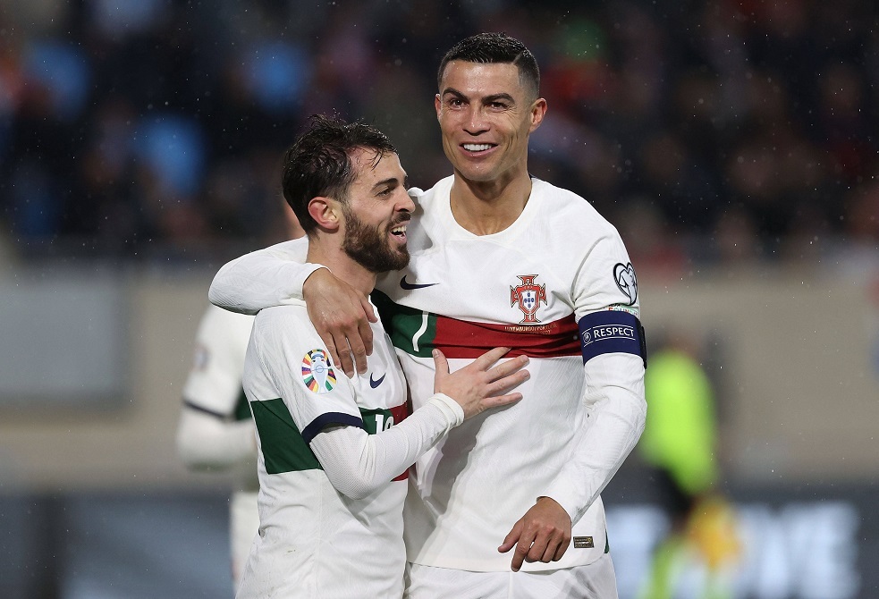 من بينها فريقان سعوديان.. وجهة البرتغالي برناردو سيلفا بعد إعلان رحيله عن مانشستر سيتي