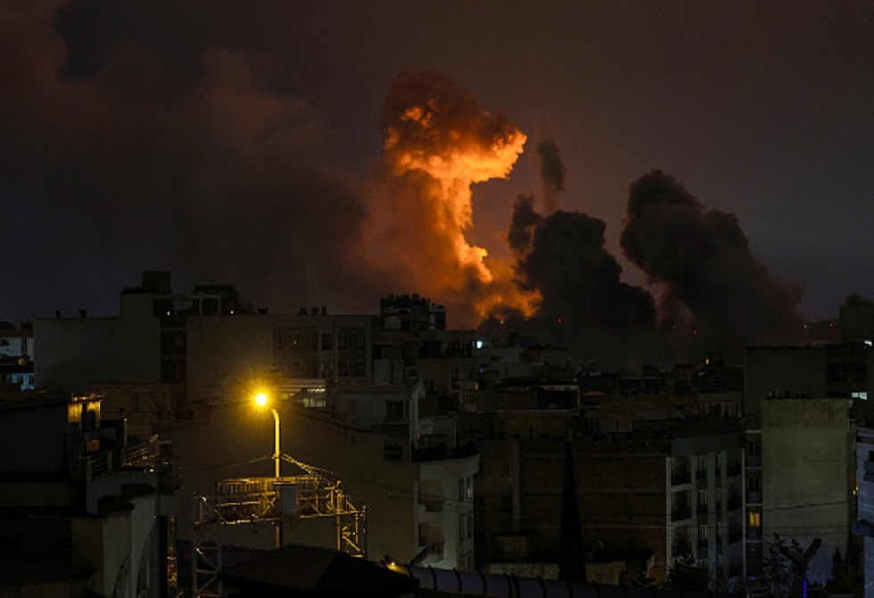 خبراء: تهديدات ترامب بتدمير محطات الكهرباء الإيرانية قد ترقى لجريمة حرب