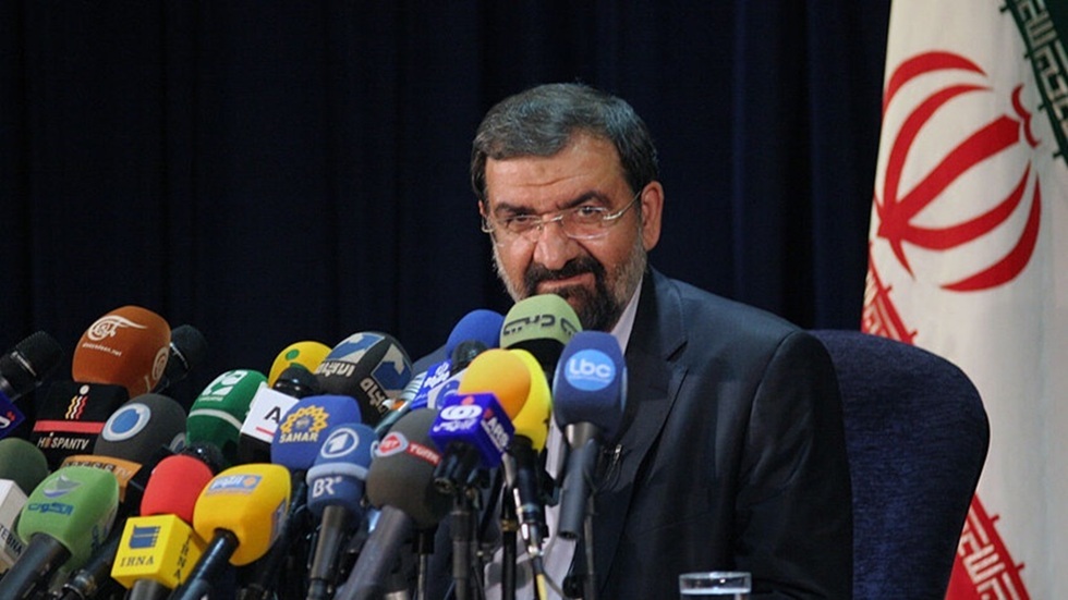 مستشار المرشد الإيراني: نتنياهو يجبر ترامب على الانتحار السياسي