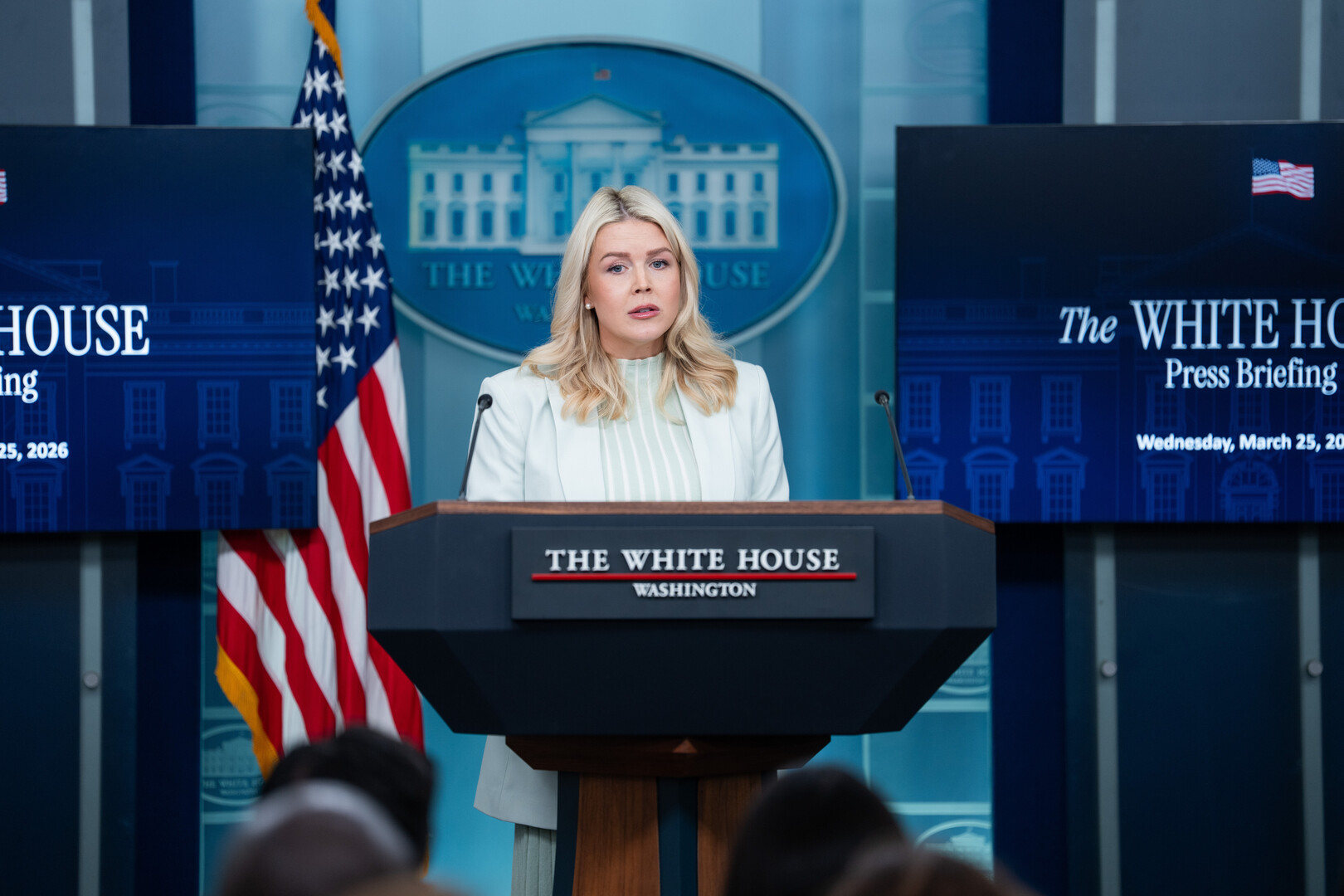 كارولين ليفيت: توجد مناقشات حول اجتماعات أمريكية إيرانية وجها لوجه