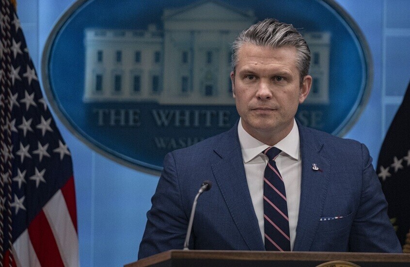 وزير الحرب الأمريكي: دمرنا الدفاعات الجوية ومنصات الصواريخ وقيادات الصف الأول في إيران