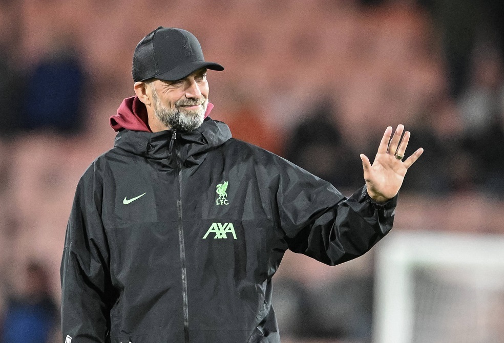 كلوب يوجه رسالة مؤثرة لجماهير ليفربول ويشيد بصلاح وزملائه (فيديو)