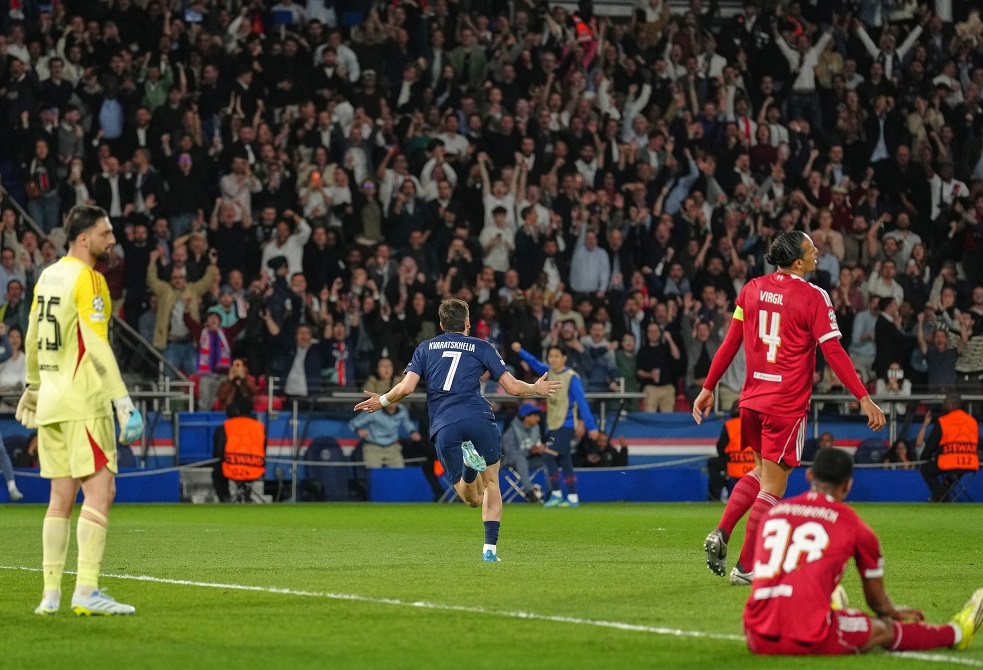 في غياب صلاح.. ليفربول يتجرع هزيمة مريرة على يد باريس سان جيرمان