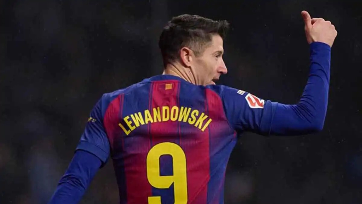 خطوة جادة.. اجتماع سري بين ممثلي ليفاندوفسكي ووجهة محتملة لحسم مصيره