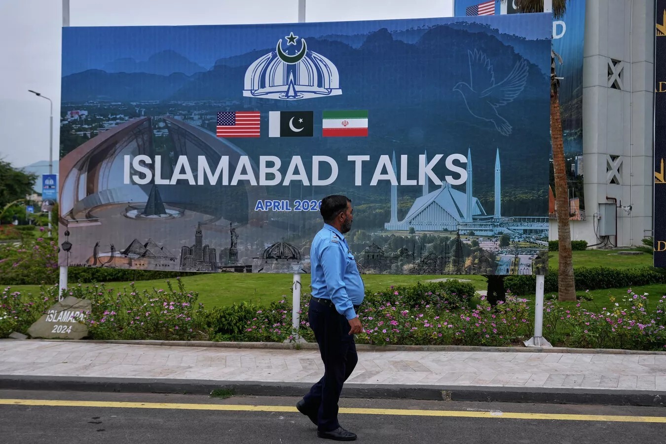 تسنيم: لا تقدم في مفاوضات إسلام آباد حتى الآن والخلاف الجوهري حول مضيق هرمز