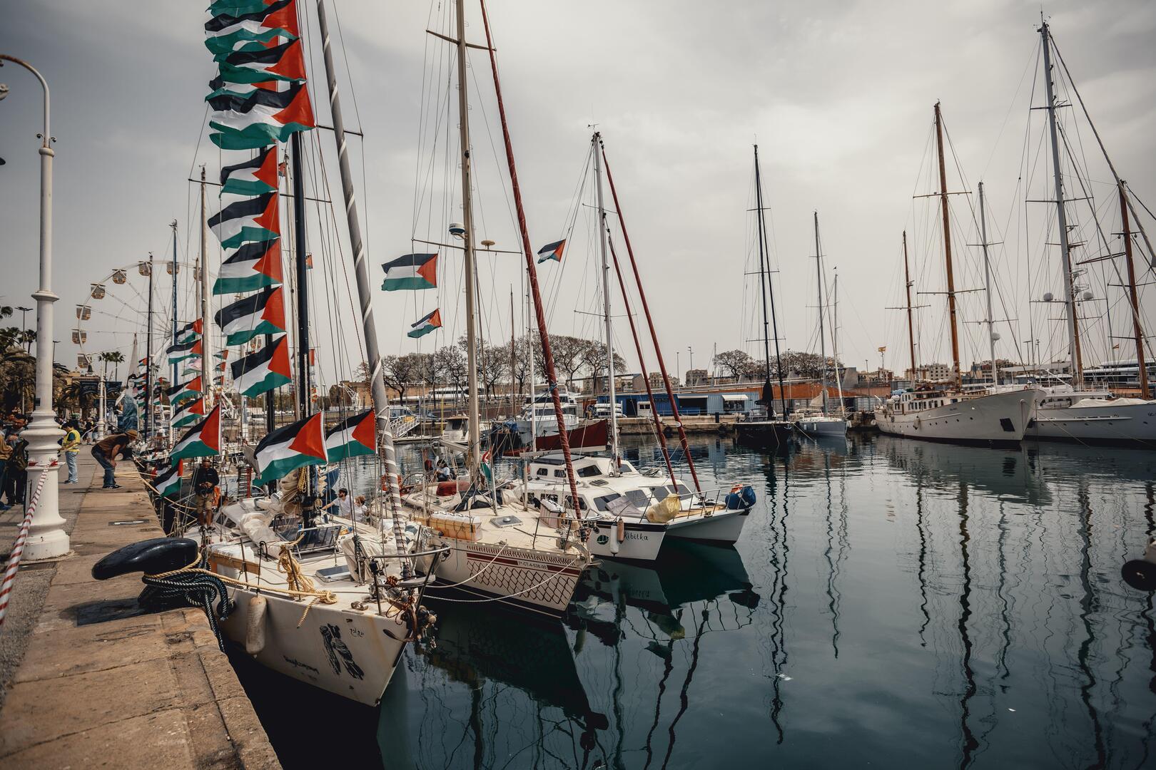 "أسطول الصمود" ينطلق باتجاه قطاع غزة