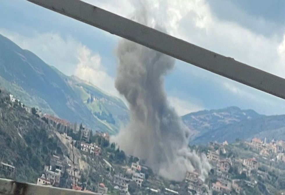 لبنان.. قتلى وجرحى في هجمات إسرائيلية (فيديوهات)