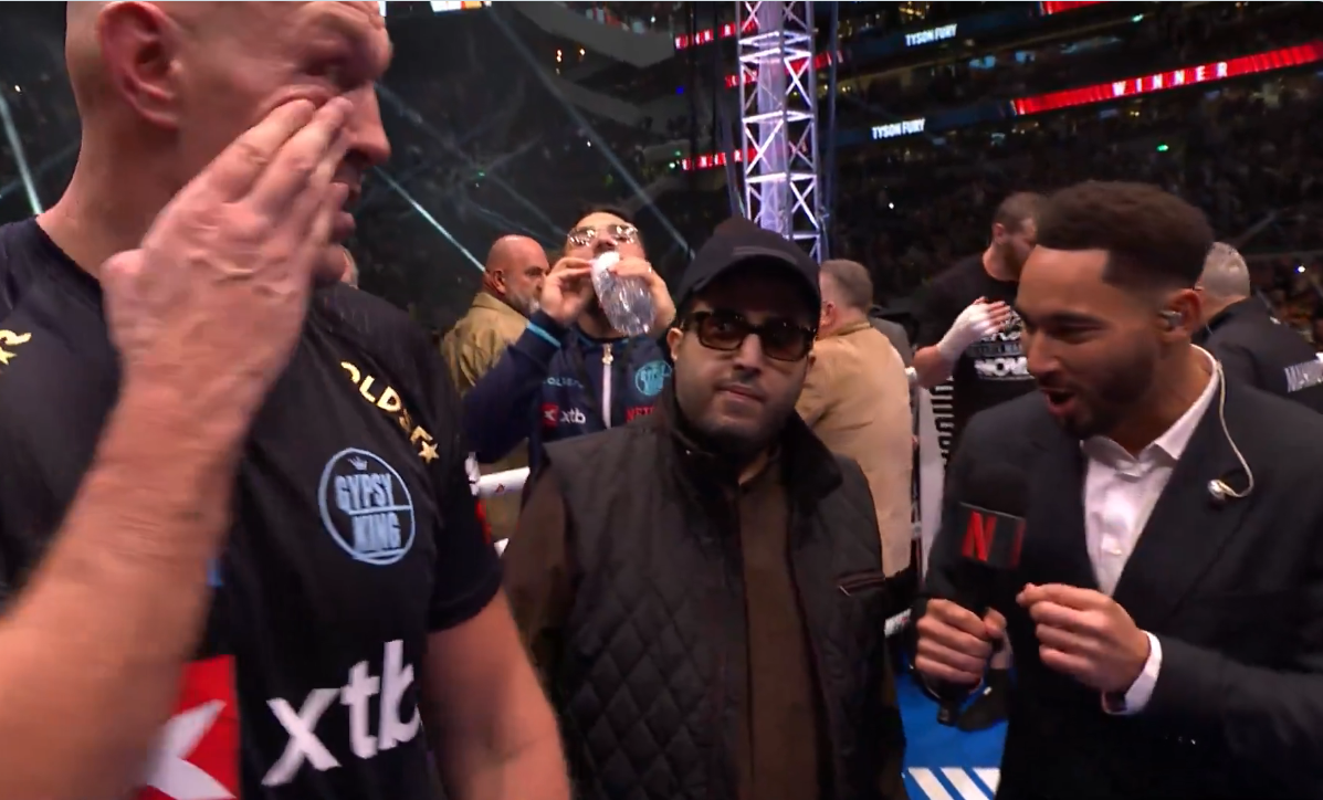 تركي آل الشيخ يشعل الأجواء بين الملاكمين تايسون فيوري وجوشوا (فيديو)