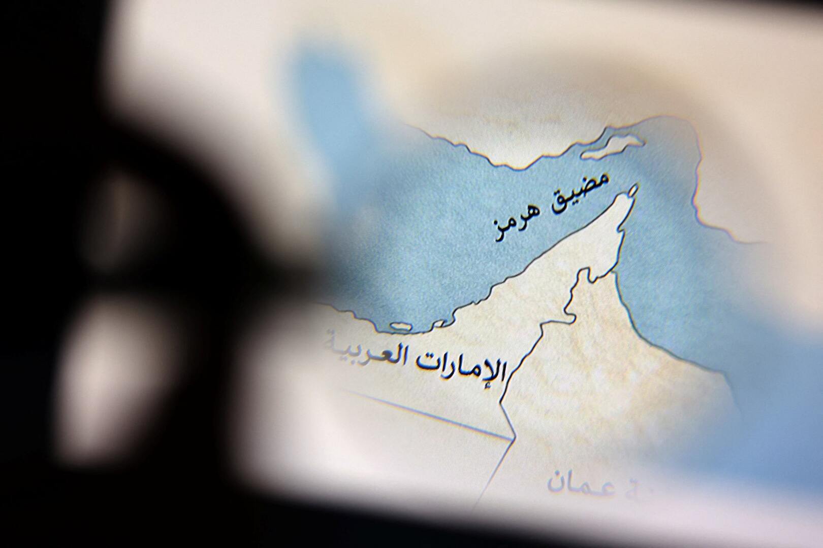 مستشار المرشد: أمريكا محكومة بالفشل في فرض حصار بحري على إيران