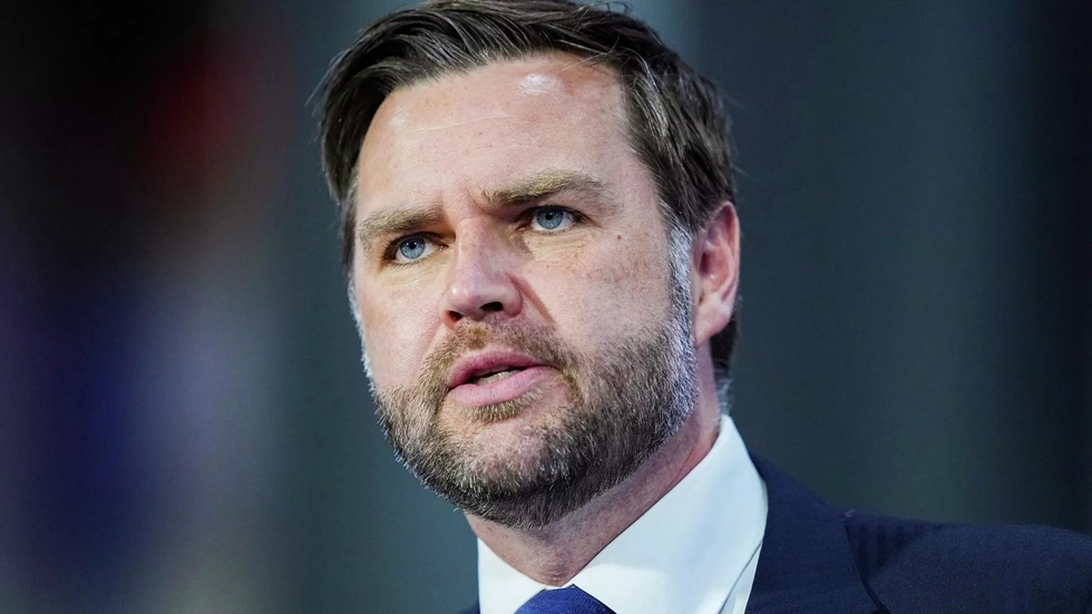 فانس: وقف إطلاق النار متماسك ونسعى لصفقة كبرى مع إيران تنهي الصراع