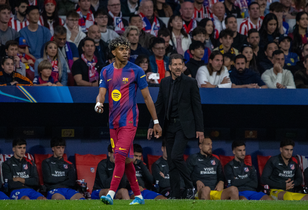 لامين جمال يوجه رسالة مؤثرة بعد إقصاء برشلونة من دوري أبطال أوروبا