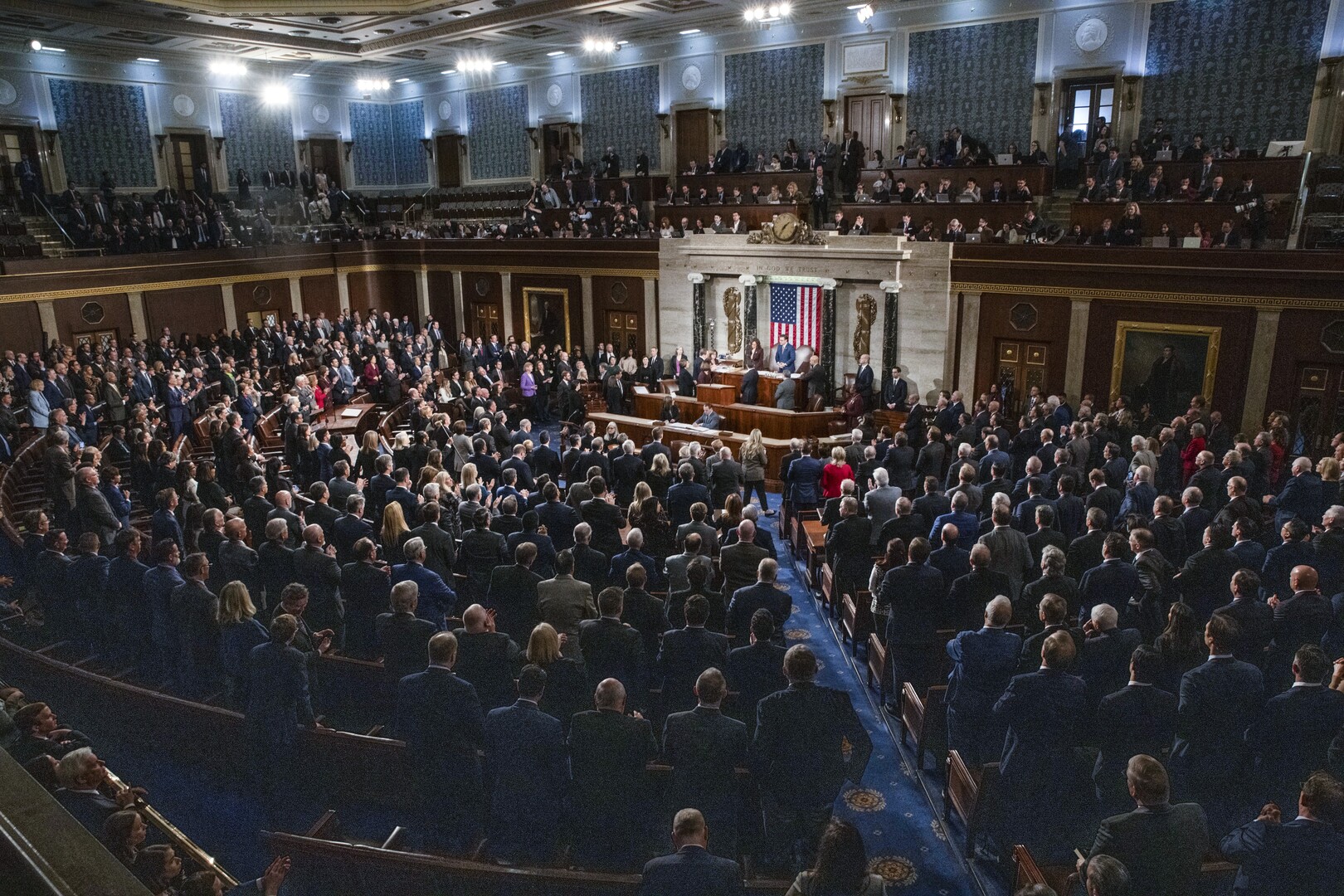 ارتفاع معارضة الديمقراطيين في مجلس الشيوخ الأمريكي لشحن الأسلحة إلى إسرائيل