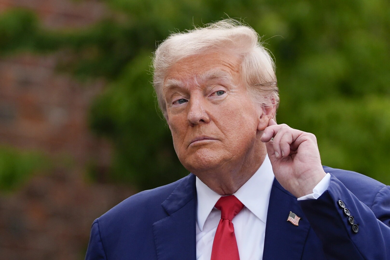 ترامب: إيران بلد قوي وذكي ويمتلك مقاتلين أشداء ووافقوا على تسليم مخزون اليورانيوم المخصب