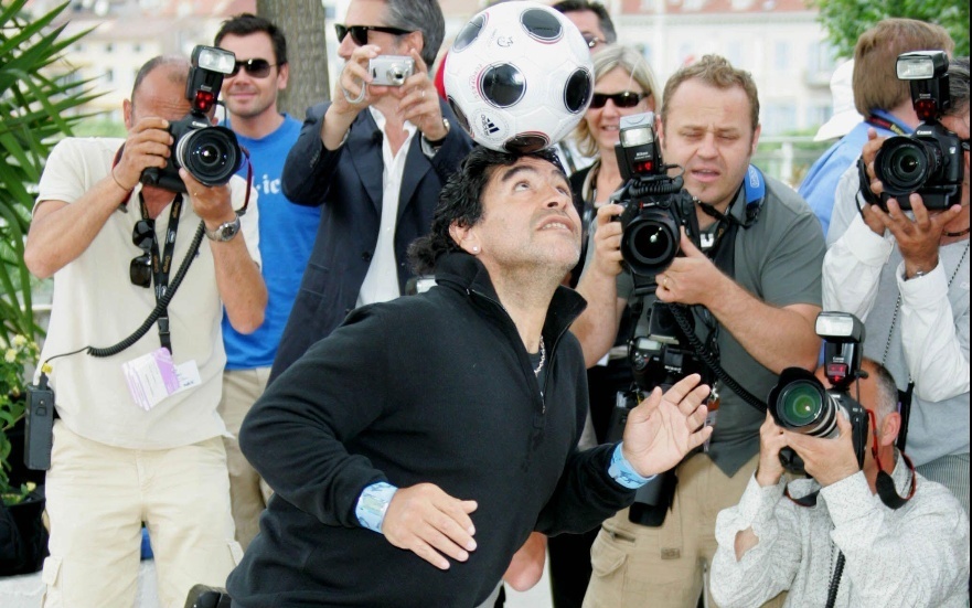 طبيب مارادونا يكسر صمته في المحكمة