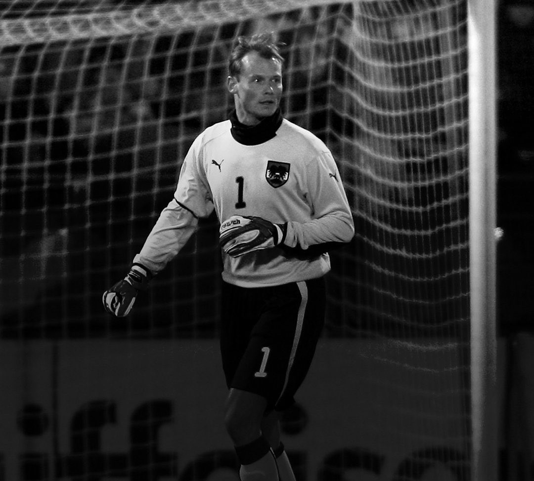 حادث على سكة قطار ينهي حياة نجم أرسنال وليفربول السابق (صور)