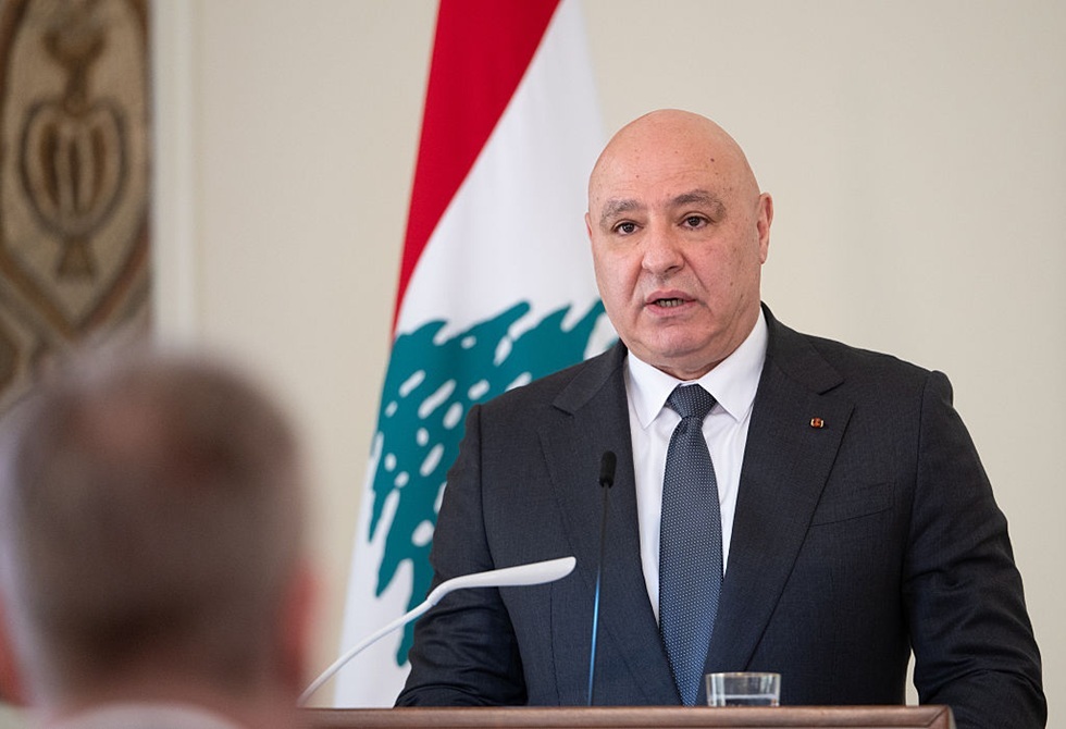 الرئيس اللبناني: المفاوضات لا تعني التفريط بالحق ومستعد لتحمل مسؤولية هذه الخيارات