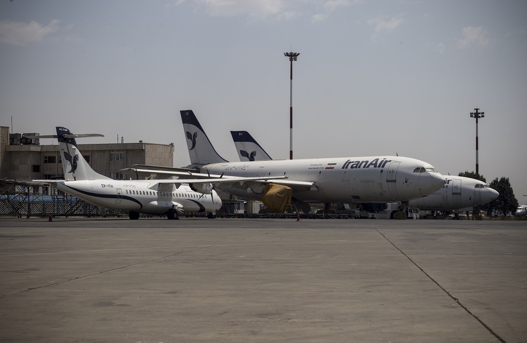 إيران تعلن فتح جزء من مجالها الجوي