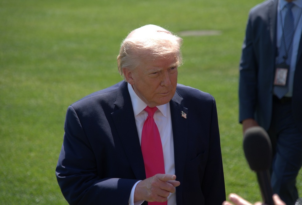 ترامب ينشر أغنية فرانك سيناترا "فعلتها على طريقتي" في ظل ترقب لتصريحاته حول إيران