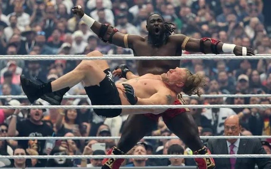 وسط دموع الجماهير.. خسارة مدوية تنهي مسيرة "الوحش" بروك ليسنر (فيديو)