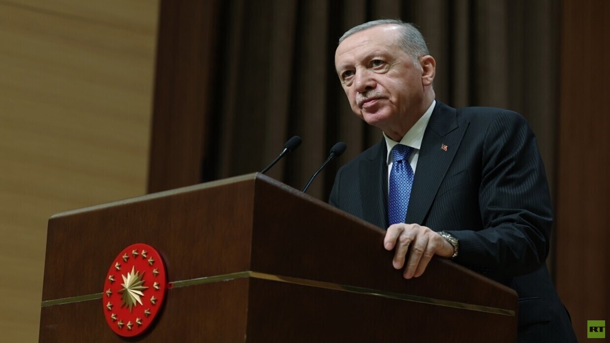 أردوغان ينتقد بعض منصات التواصل الاجتماعي ويشبهها بـ"المجاري"