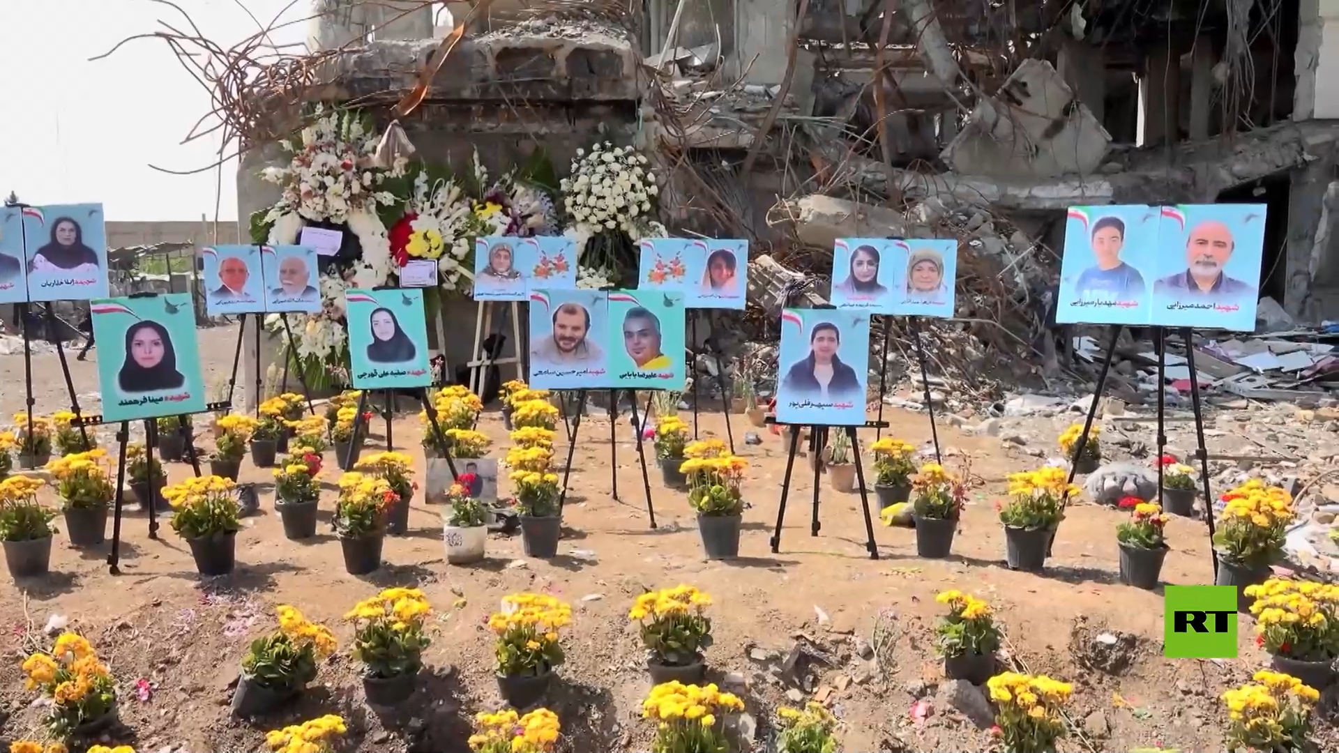 سفراء يتفقدون مباني تاريخية ودينية ومنشآت مدنية مدمرة خلال الحرب في طهران