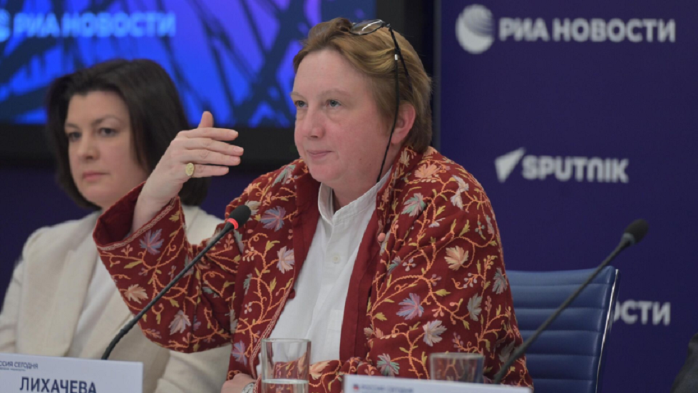 ليخاتشيفا: مشاركة روسيا في "بينالي البندقية" لم تعد فنا بل سياسة