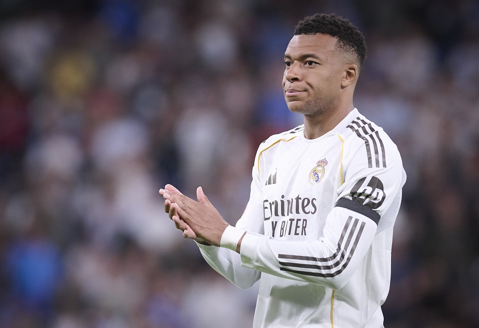 مبابي يرد على صافرات الاستهجان بهدف تاريخي (فيديو)