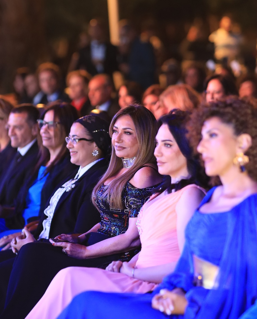 سلاف فواخرجي وليلى علوي تخطفان الأنظار.. مهرجان أسوان يشهد حضورا مميزا