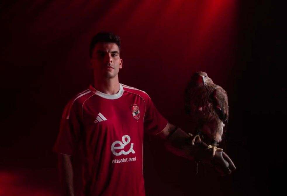 والد زيزو يكشف حقيقة رحيل نجله عن الأهلي المصري ويوجه رسالة تهديد للزمالك