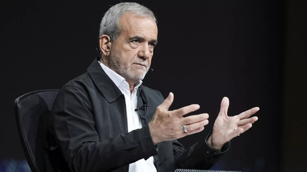 الرئيس الإيراني: نرحب بالحوار لكن نقض الوعود والحصار والتهديدات تقف حجر عثرة أمام المفاوضات