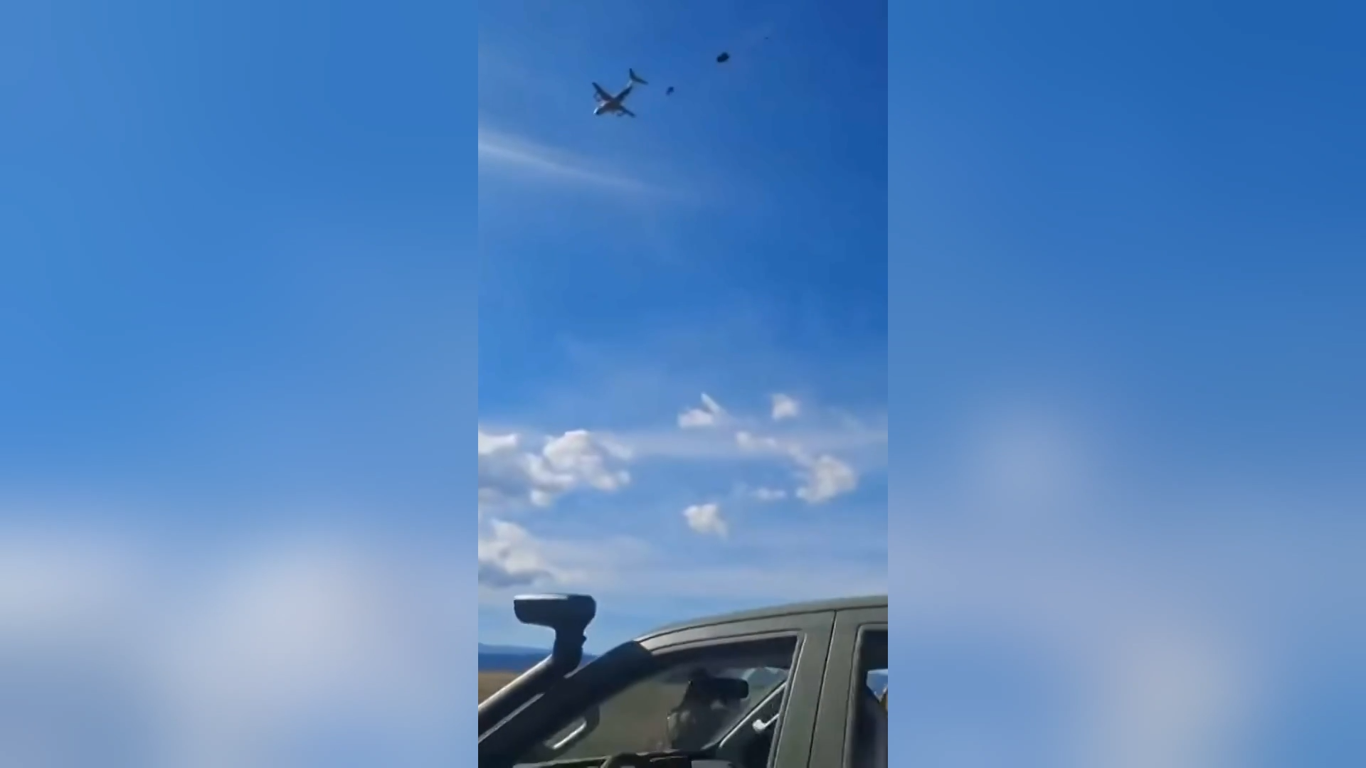 قيمتها 600 ألف يورو.. الجيش الإسباني يدمر مركبة مدرعة أثناء عملية إنزال جوي