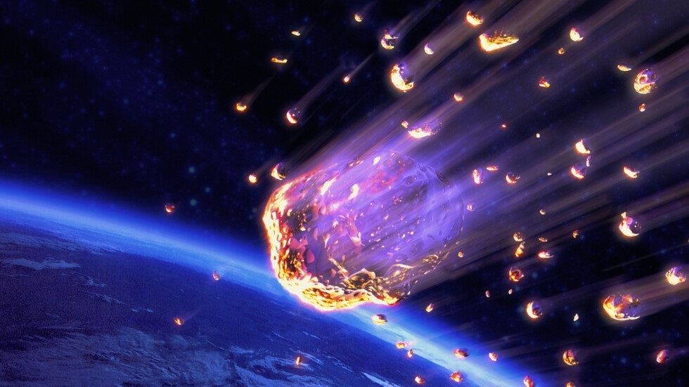 عالم فلك يحذر من نيزك آخر من نوع "تشليابينسك"