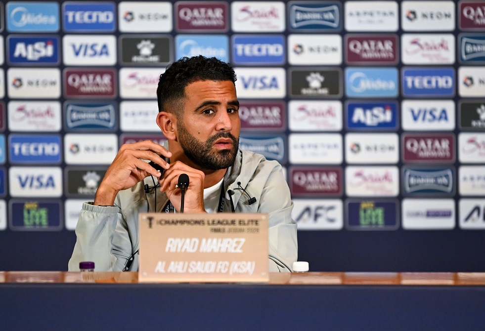 رياض محرز يضفي غموضا على مستقبله مع منتخب الجزائر