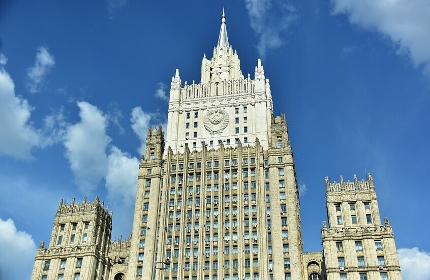 الخارجية الروسية: فرنسا ودول أوروبا تحاول عرقلة التسوية في أوكرانيا