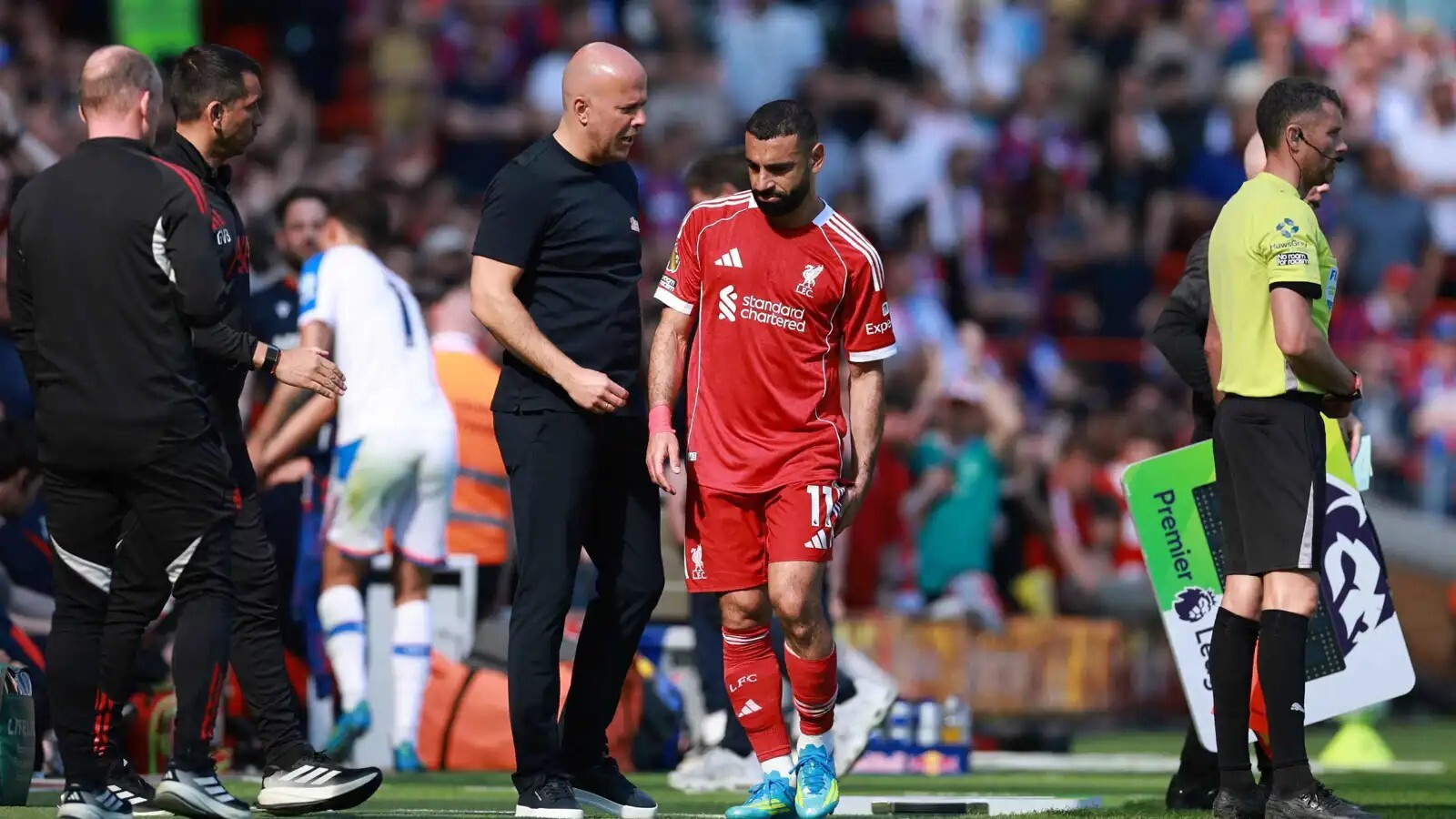 لا يجب أن تنتهي هذه الرحلة.. ردود أفعال جماهير ليفربول على إصابة محمد صلاح أمام كريستال (فيديو- صور)