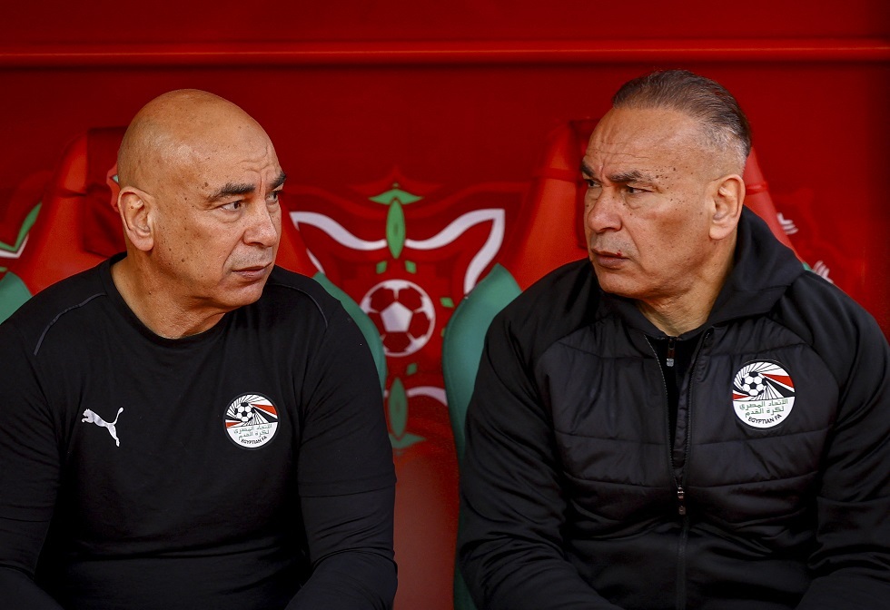 مدرب منتخب مصر يتصل للاطمئنان على صلاح بعد الإصابة