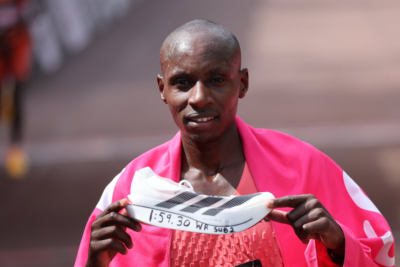 كيف صنع العسل والشاي بطلا عالميا في الماراثون؟