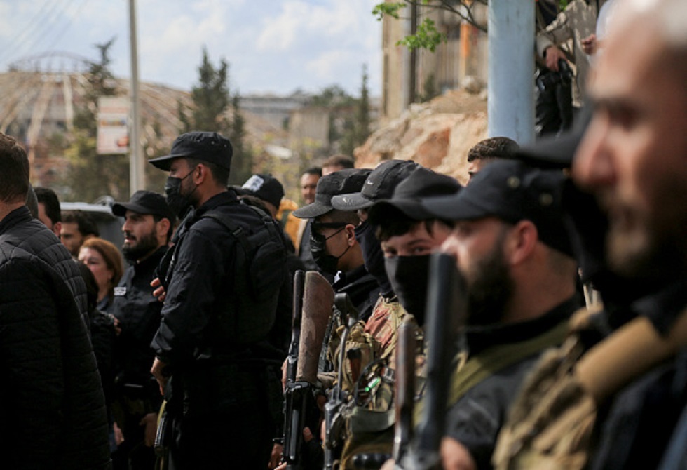 رويترز تتحدث عن تراتبية "سلطة الحرب" في إيران