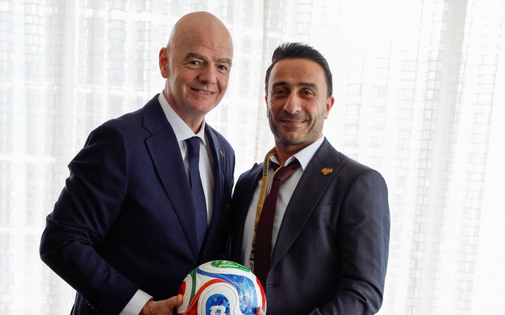 إنفانتينو يعد بدعم شامل لكرة القدم السورية