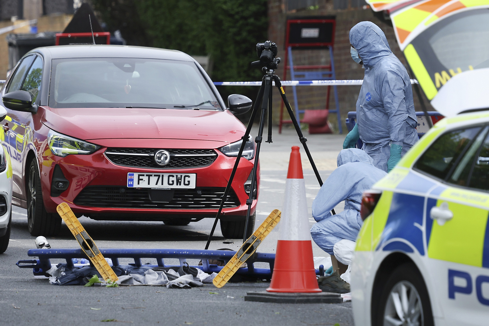 بريطانيا.. توصيف عملية طعن يهوديين اثنين على أنه "حادث إرهابي"