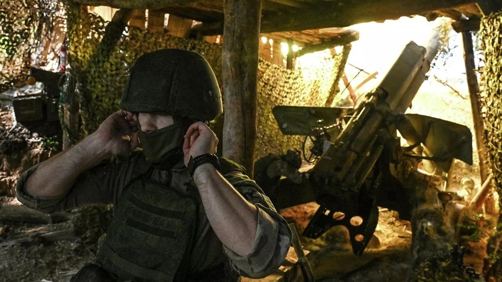 رئيس هيئة الأركان الأمريكية: النزاع الأوكراني مكن روسيا من "إعادة هيكلة وتحديث" قواتها القتالية