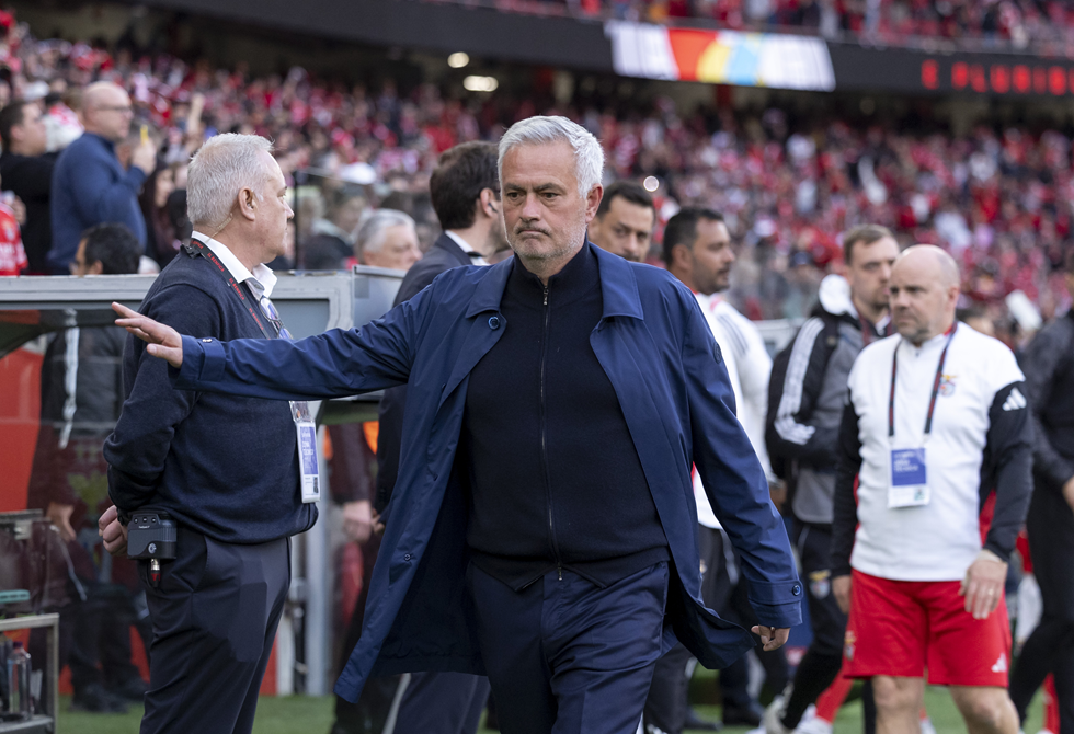 اسمه يتداول داخل أروقة النادي أكثر من مورينيو.. ترشيح مدرب عربي لتدريب ريال مدريد