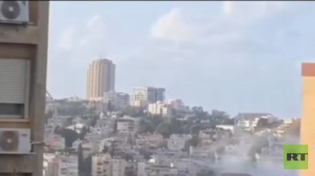 الاعتراضات فشلت.. صواريخ إيرانية تستهدف بئر السبع والنقب وديمونة وإصابة مبنى بشكل مباشر في حيفا