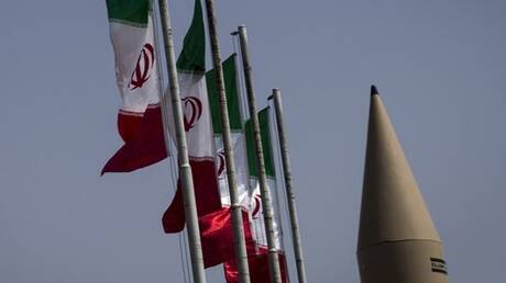 "ناكثة العهود - الصهيونية".. الحرس الثوري الإيراني يوجه تحذيرا شديد اللهجة لواشنطن وتل أبيب