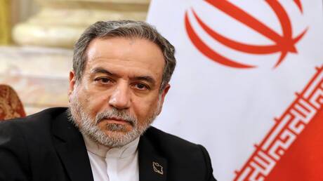 وزير الخارجية الإيراني: العالم يترقب ليرى إن كانت واشنطن ستفي بالتزاماتها