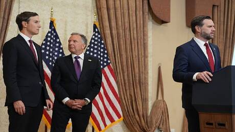 "رويترز": ستيف ويتكوف وجاريد كوشنر غادرا إسلام آباد